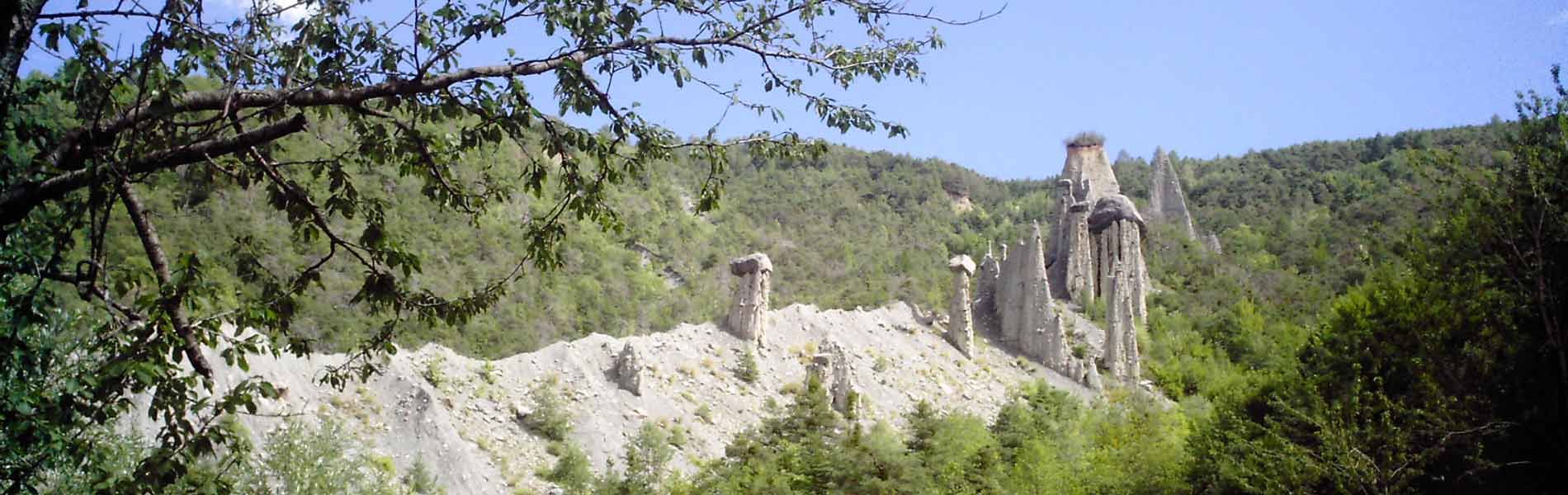 Camping Serres Ciela Village Les 2 Soleils Hautes Alpes Demoiselles coiffées Pontis