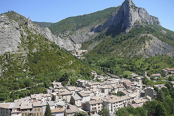 Camping Serres Ciela Village Les 2 Soleils Hautes Alpes Orpierre