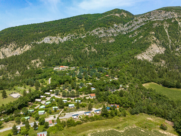 Camping Hautes Alpes Deux Soleils Ciela Village Serres France